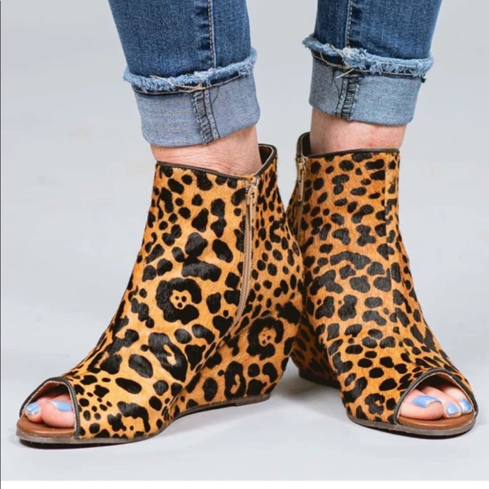 Kuda Leopard Naughty Monkey Wedge Booties